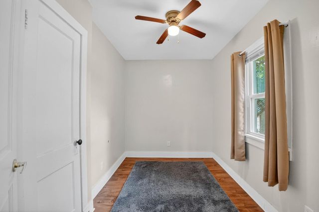 818 Home Park Boulevard, Waterloo, IA 50701