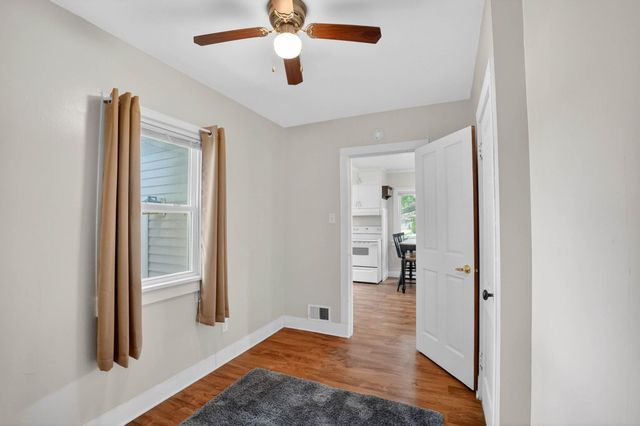 818 Home Park Boulevard, Waterloo, IA 50701