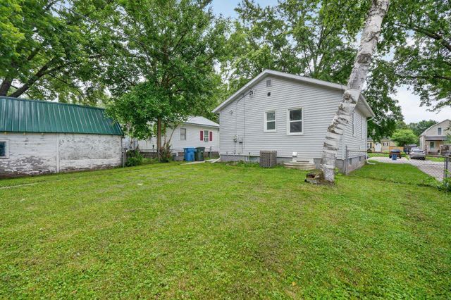 818 Home Park Boulevard, Waterloo, IA 50701