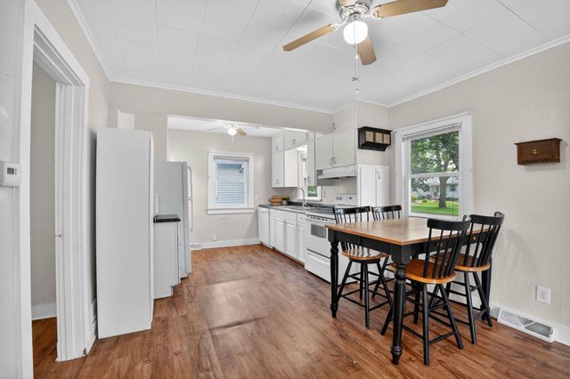818 Home Park Boulevard, Waterloo, IA 50701