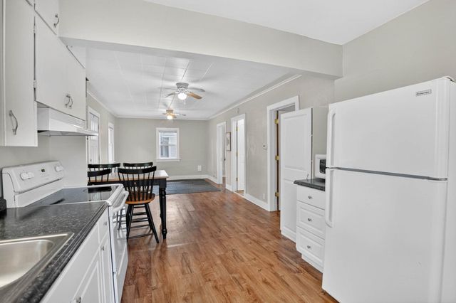 818 Home Park Boulevard, Waterloo, IA 50701