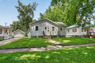 818 Home Park Boulevard, Waterloo, IA 50701