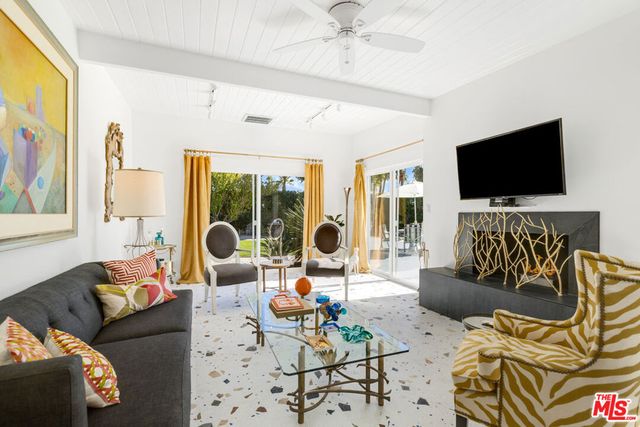 1818 N Berne Drive, Palm Springs, CA 92262