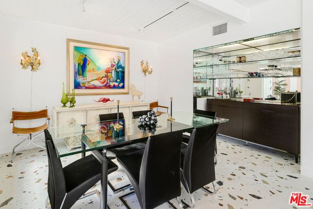 1818 N Berne Drive, Palm Springs, CA 92262