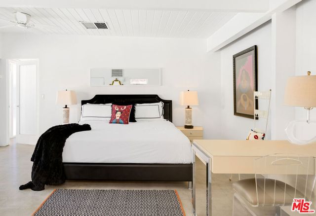 1818 N Berne Drive, Palm Springs, CA 92262