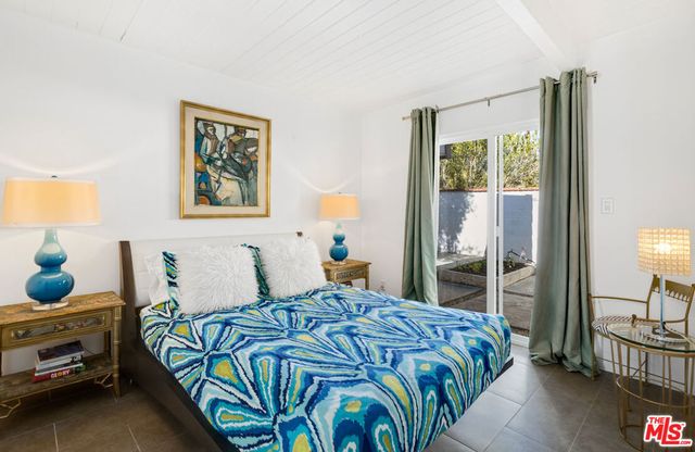 1818 N Berne Drive, Palm Springs, CA 92262
