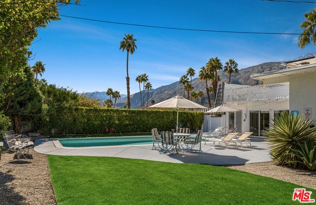 1818 N Berne Drive, Palm Springs, CA 92262