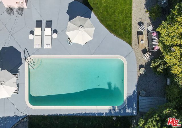 1818 N Berne Drive, Palm Springs, CA 92262