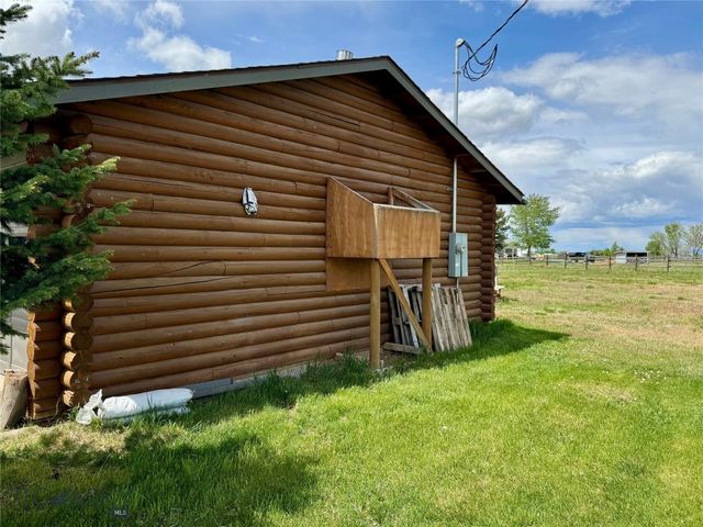 1075 Bulltail Road, Belgrade, MT 59714