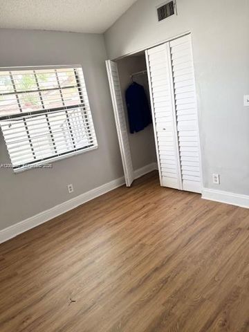 8951 W Sunrise Boulevard, Plantation, FL 33322