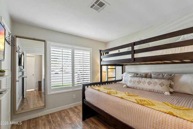 2213 W IRMA Lane, Phoenix, AZ 85027