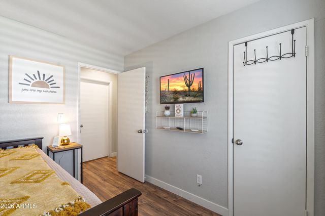 2213 W IRMA Lane, Phoenix, AZ 85027