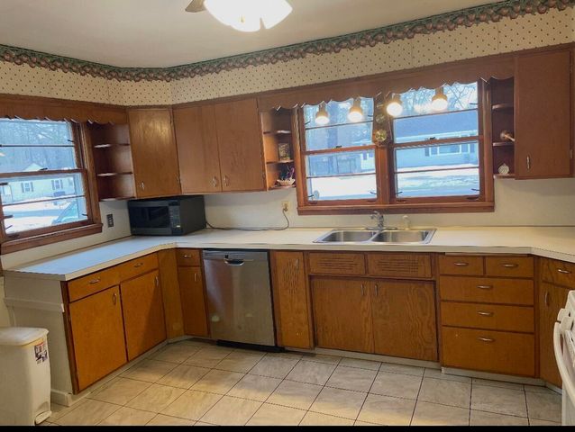 818 Clark Street, Muskegon, MI 49442