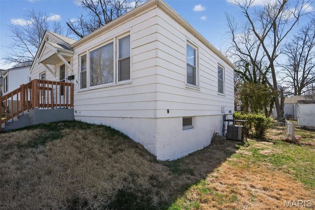 1224 Kilgore Drive, St Louis, MO 63137