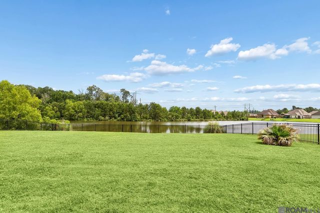 8661 Sandpiper Street, Denham Springs, LA 70706