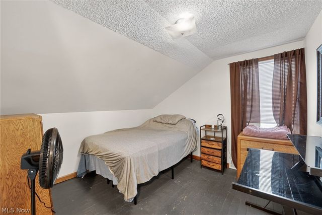 1528 22nd Street NE, Canton, OH 44714