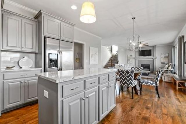 12533 S Hedge Court, Olathe, KS 66061