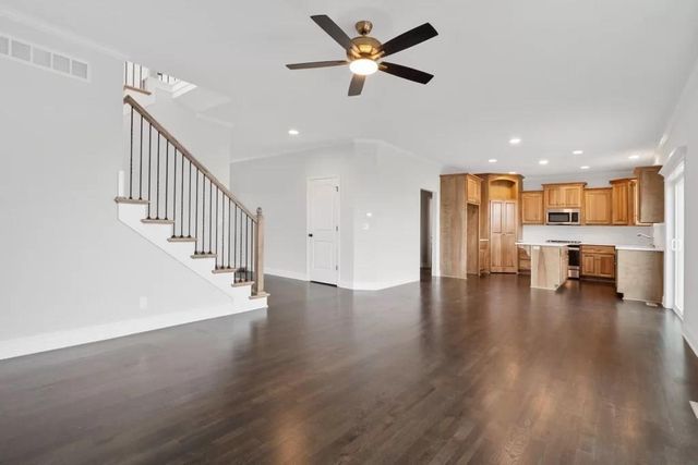 12533 S Hedge Court, Olathe, KS 66061