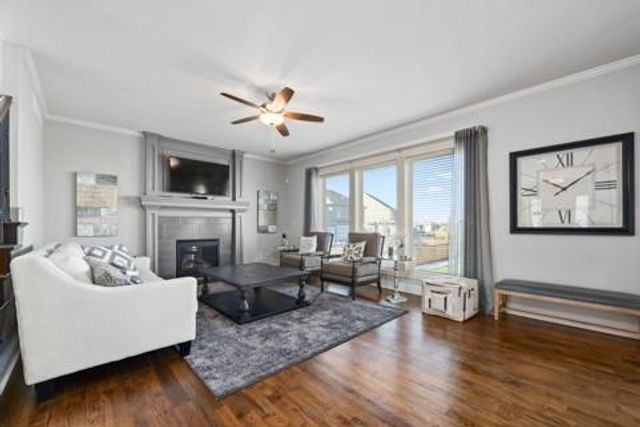 12533 S Hedge Court, Olathe, KS 66061