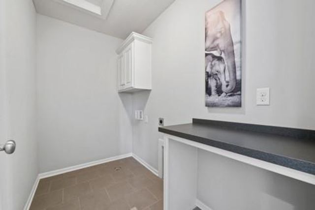 12533 S Hedge Court, Olathe, KS 66061