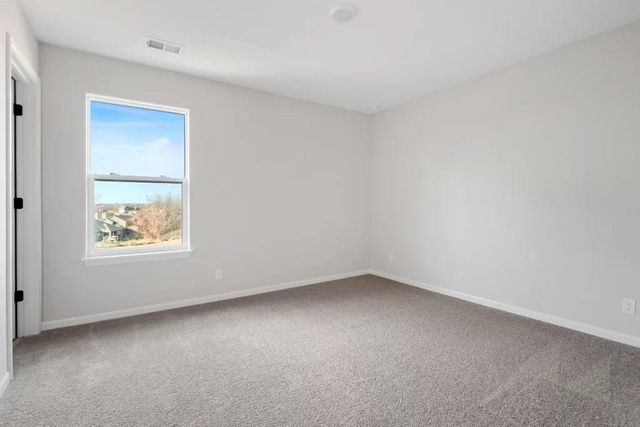 12533 S Hedge Court, Olathe, KS 66061