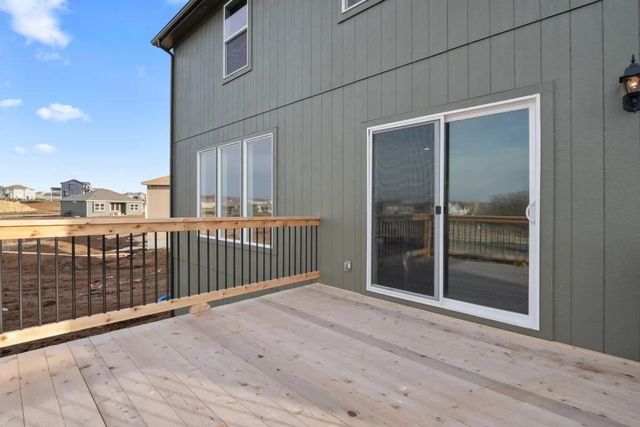 12533 S Hedge Court, Olathe, KS 66061