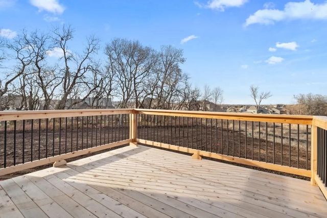 12533 S Hedge Court, Olathe, KS 66061