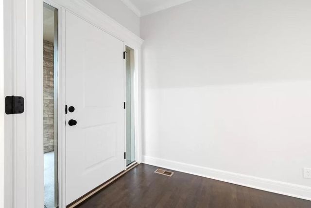 12533 S Hedge Court, Olathe, KS 66061