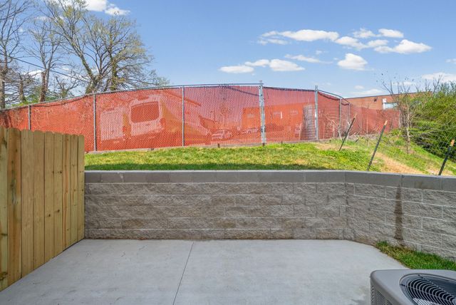 330 S 7th Street A, Clarksville, TN 37040