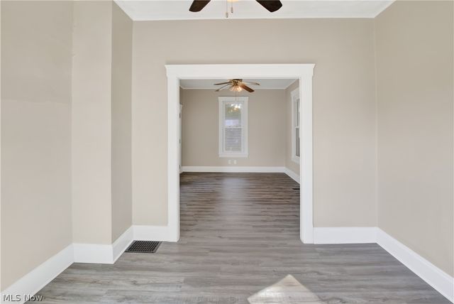 127 4th Street, Elyria, OH 44035