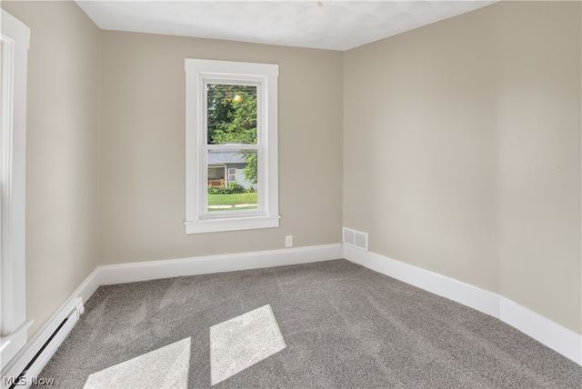 127 4th Street, Elyria, OH 44035