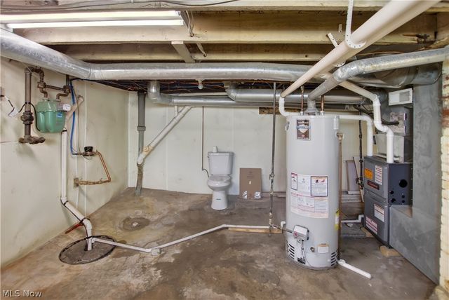 127 4th Street, Elyria, OH 44035
