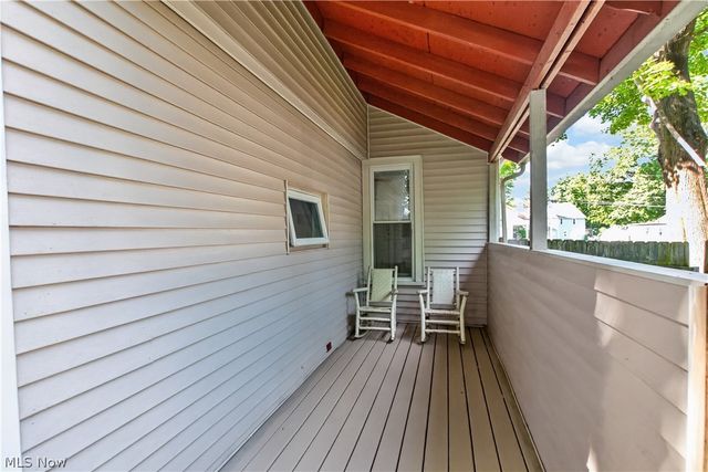 127 4th Street, Elyria, OH 44035