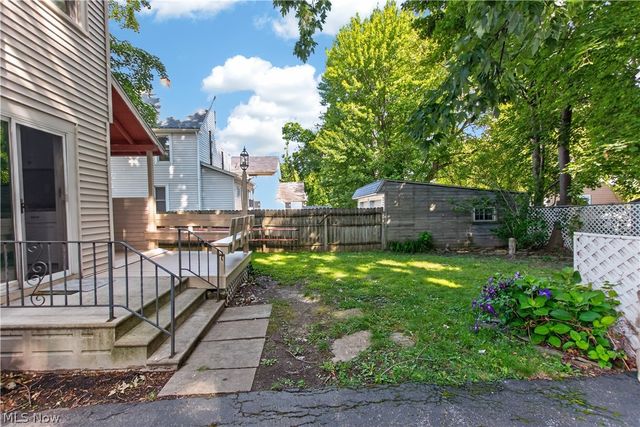 127 4th Street, Elyria, OH 44035