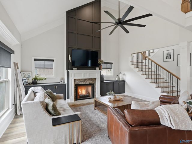 9116 Wagon Pass Way, Owens Cross Roads, AL 35763