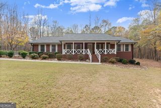 352 Lakeshore Drive, Jefferson, GA 30549