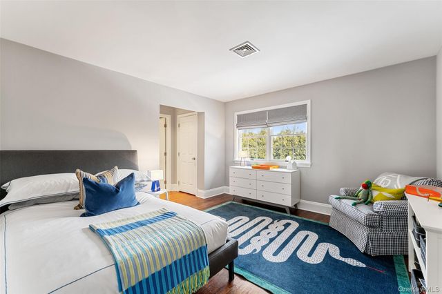 1 Grand Park Avenue, Scarsdale, NY 10583