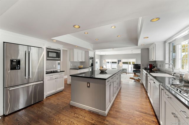 1 Grand Park Avenue, Scarsdale, NY 10583