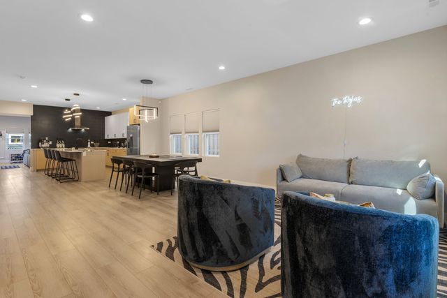 1822 N 36th Avenue, Stone Park, IL 60165