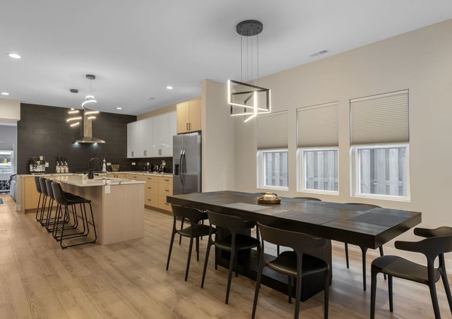 1822 N 36th Avenue, Stone Park, IL 60165