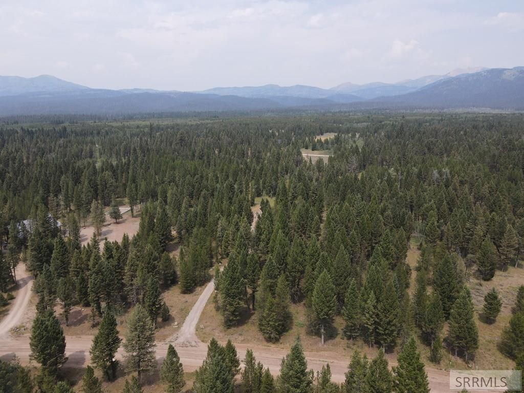 Image 3 of property listing at 2831 Morning Dew Drive, Island Park, ID 83429