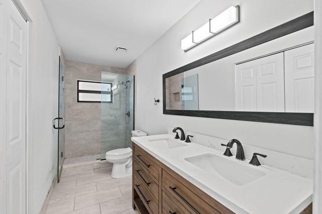 8560 NW 2nd Street, Coral Springs, FL 33071