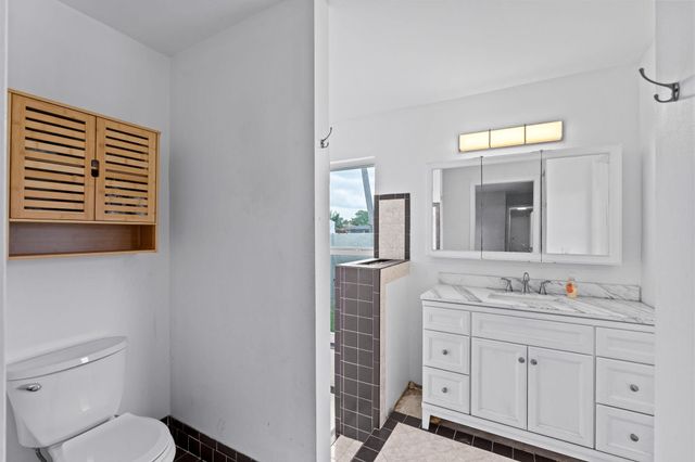 8560 NW 2nd Street, Coral Springs, FL 33071