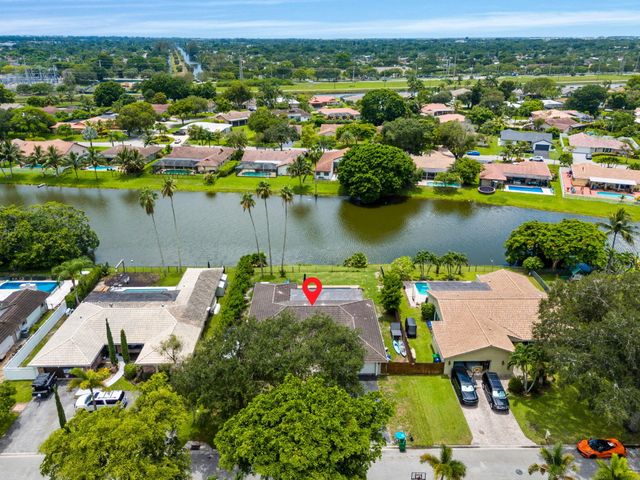 8560 NW 2nd Street, Coral Springs, FL 33071