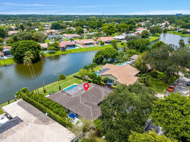 8560 NW 2nd Street, Coral Springs, FL 33071