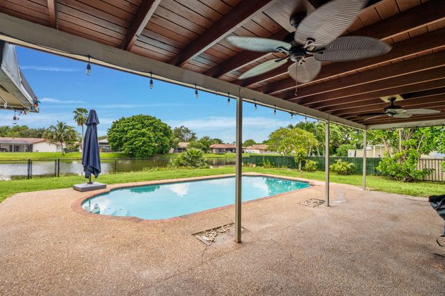 8560 NW 2nd Street, Coral Springs, FL 33071