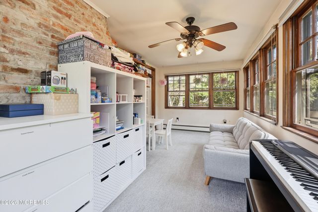 51 Beechwood Drive, Shrewsbury Boro, NJ 07702