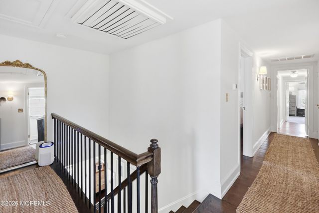 51 Beechwood Drive, Shrewsbury Boro, NJ 07702