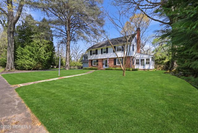 51 Beechwood Drive, Shrewsbury Boro, NJ 07702