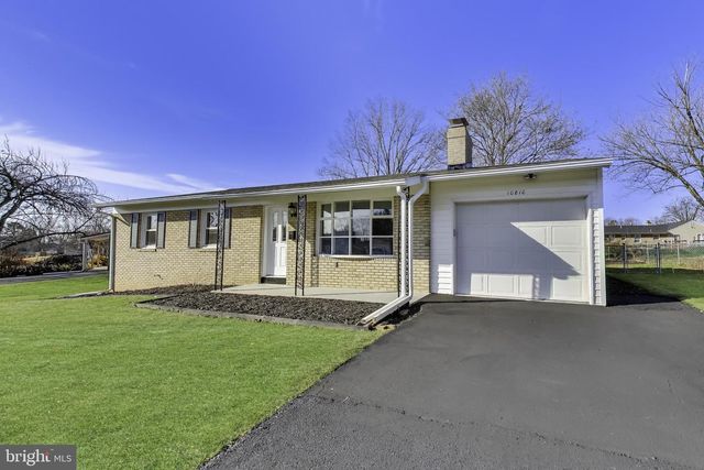 10810 ROSEWOOD DR, Hagerstown, MD 21740